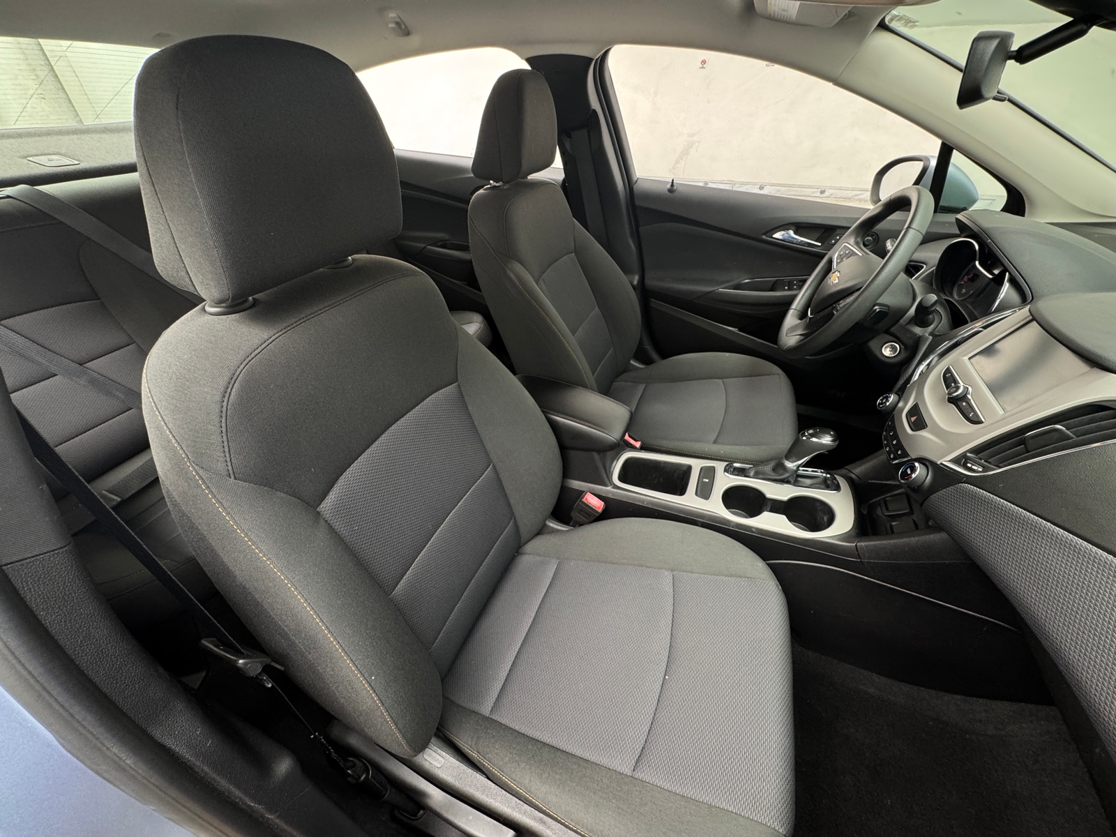 Thumbnail: 2018 Chevrolet Cruze - 2