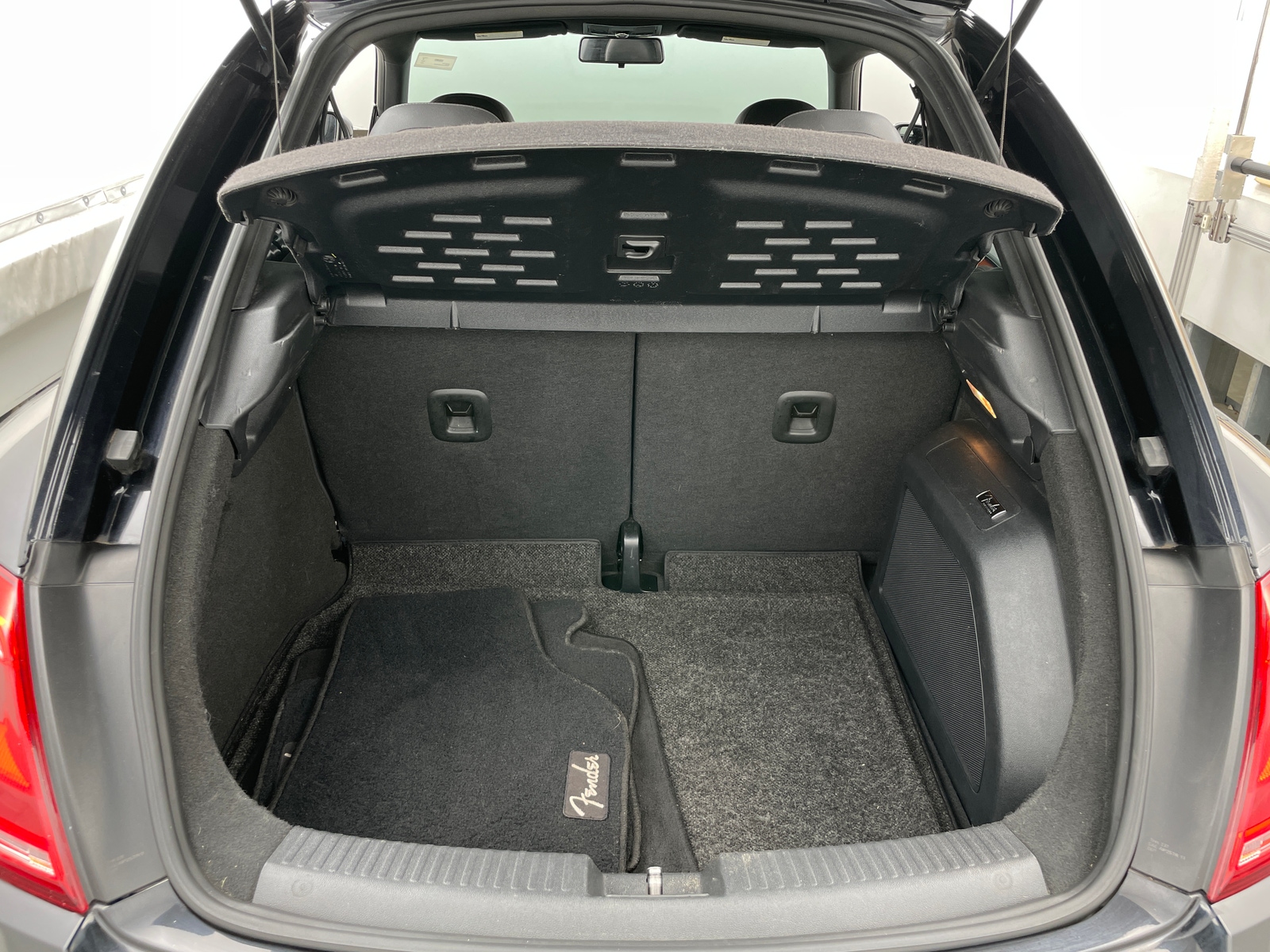 Thumbnail: 2013 Volkswagen Beetle - 6