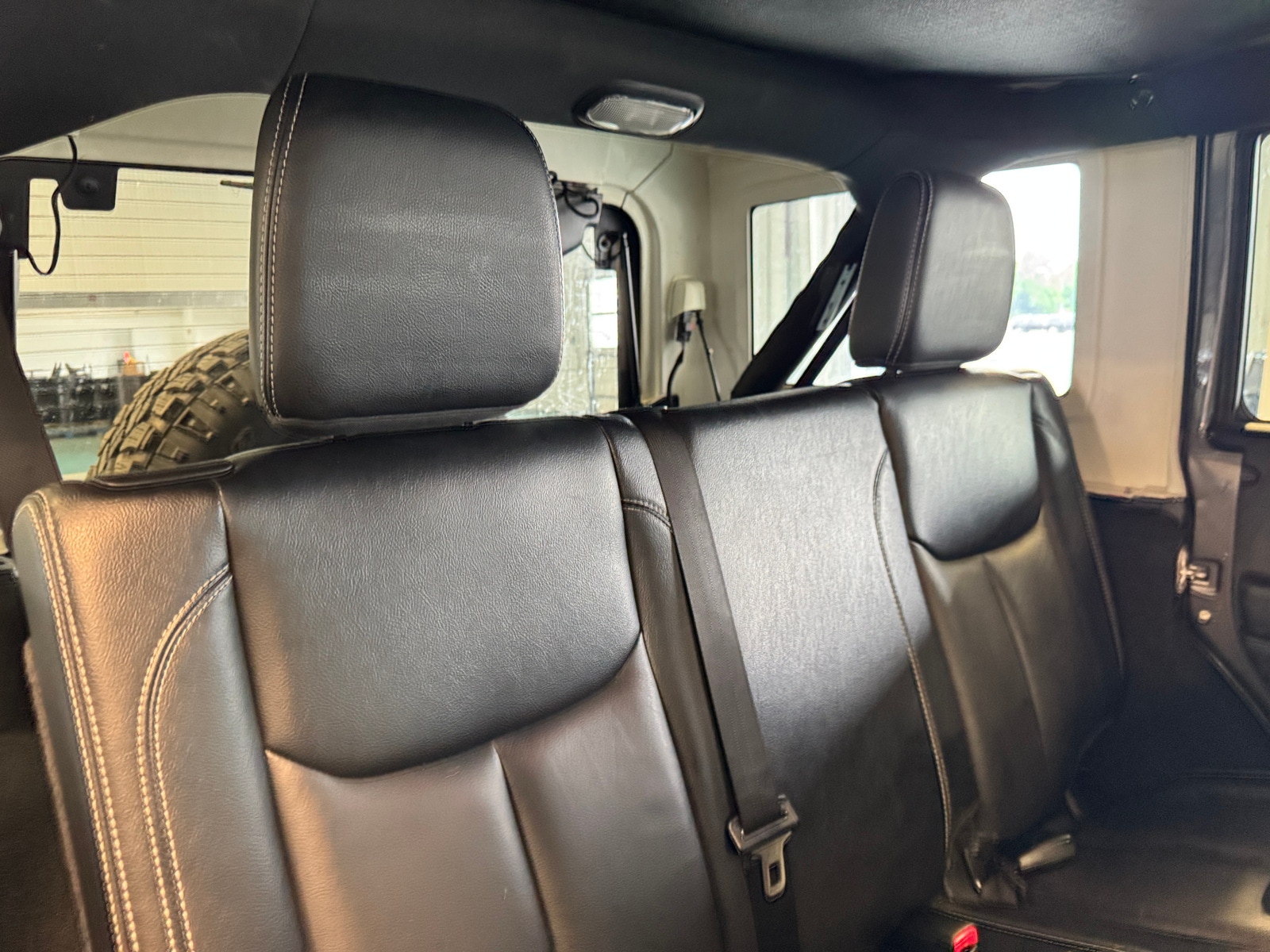 Thumbnail: 2014 Jeep Wrangler - 6