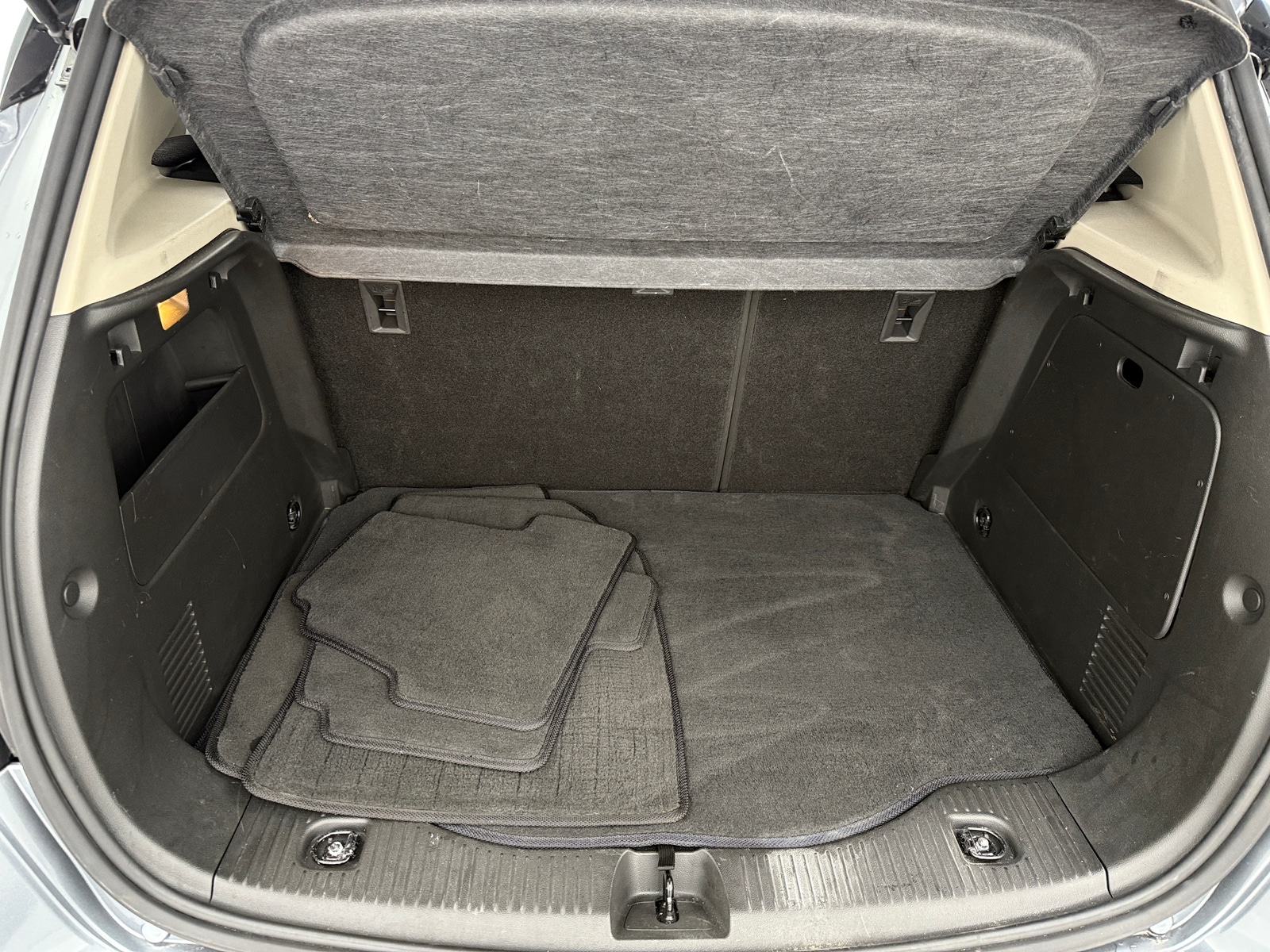 Thumbnail: 2019 Buick Encore - 6