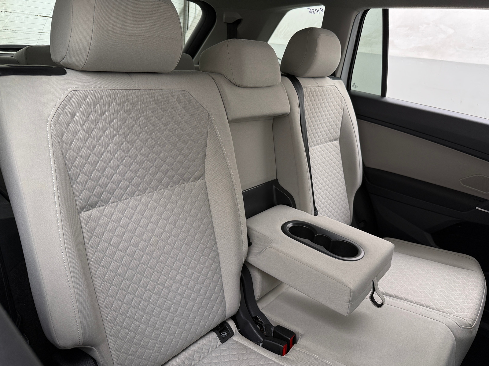 Thumbnail: 2020 Volkswagen Tiguan - 6