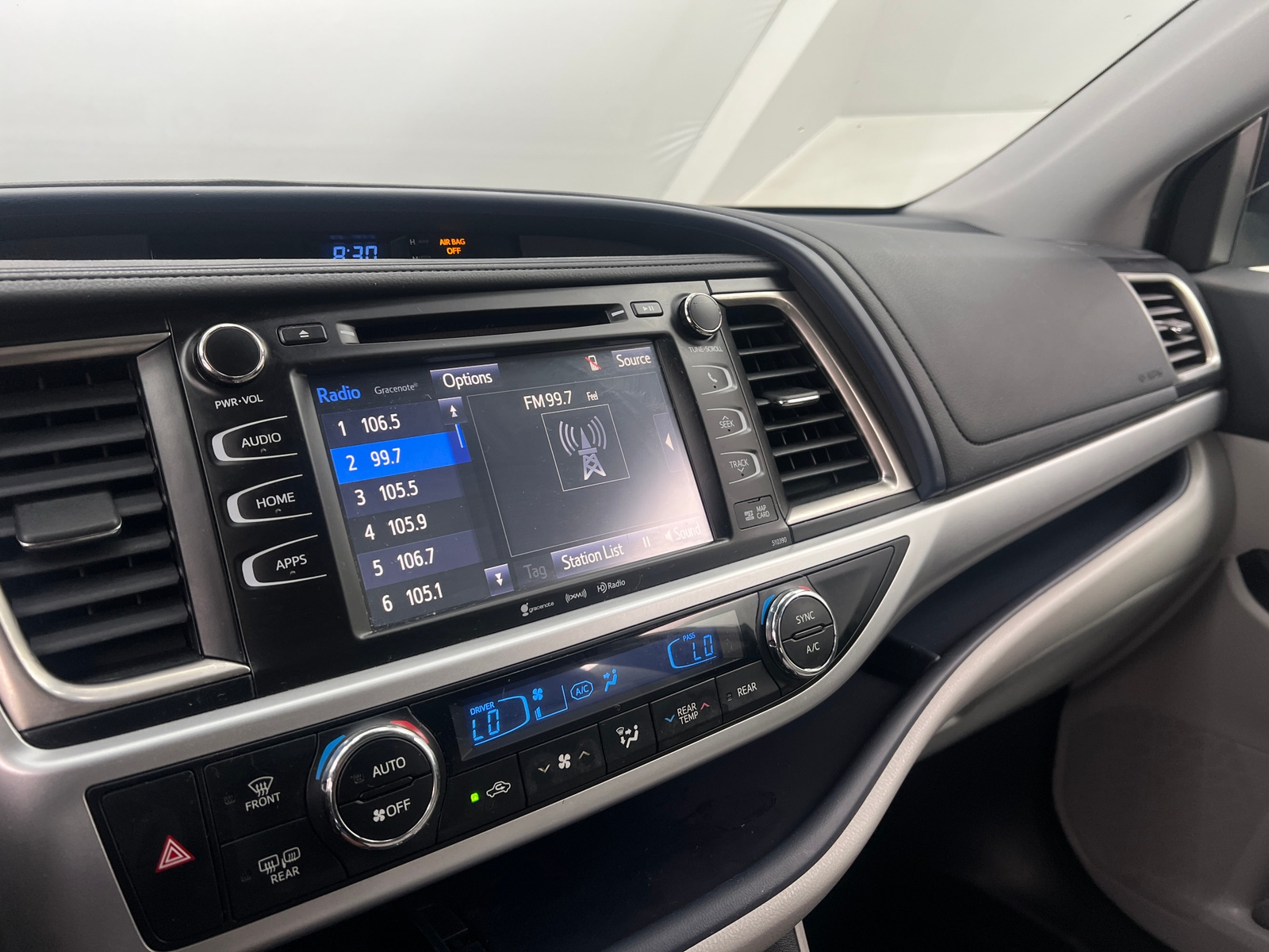 Thumbnail: 2019 Toyota Highlander - 3