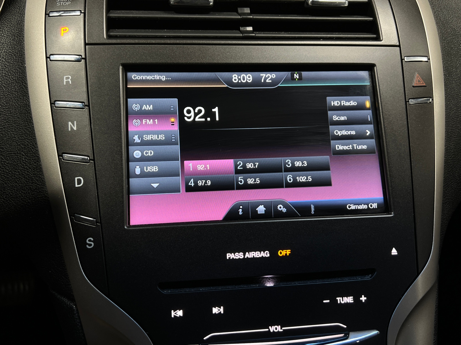 Thumbnail: 2016 Lincoln MKZ - 3