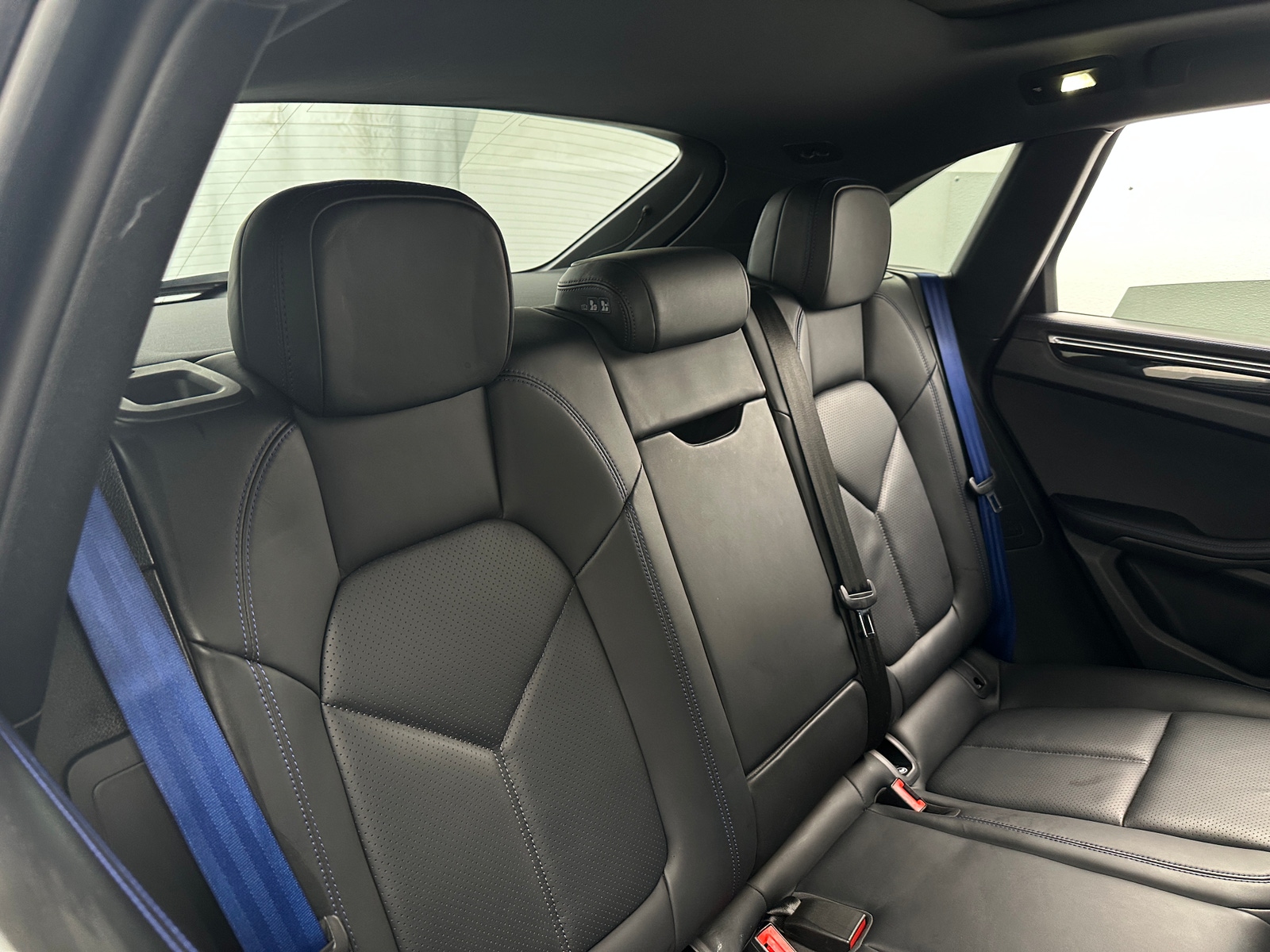 Thumbnail: 2023 Porsche Macan - 5