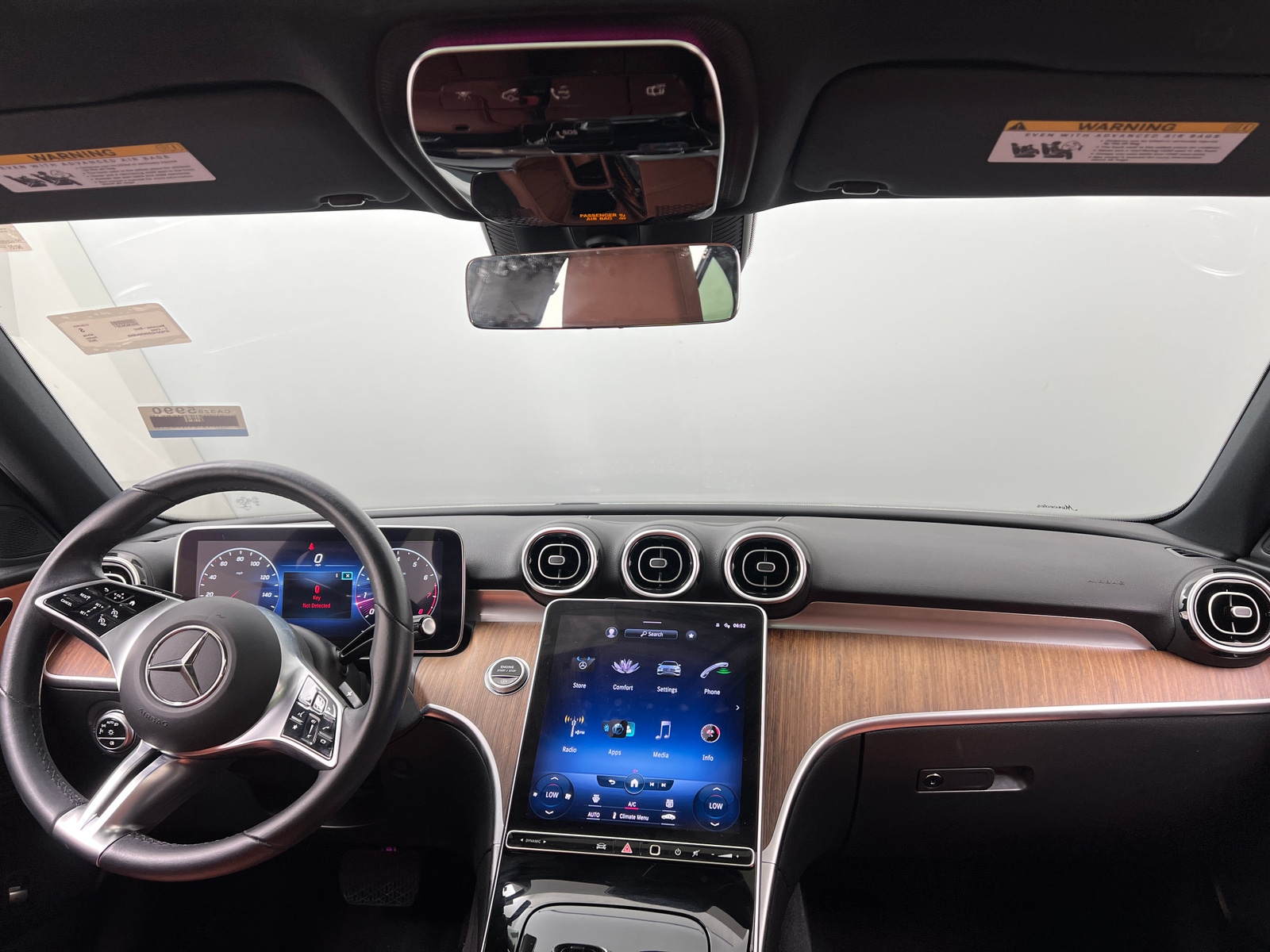 Thumbnail: 2022 Mercedes-Benz C-Class - 2