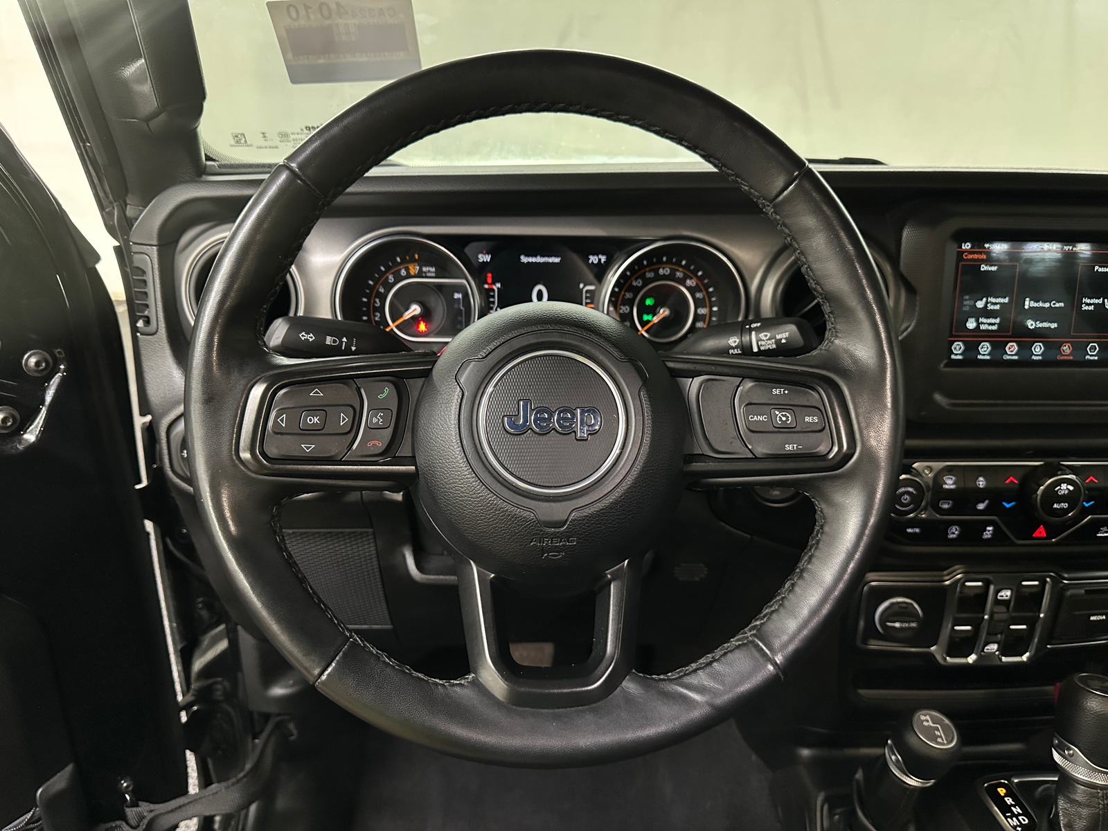 Thumbnail: 2022 Jeep Wrangler - 5