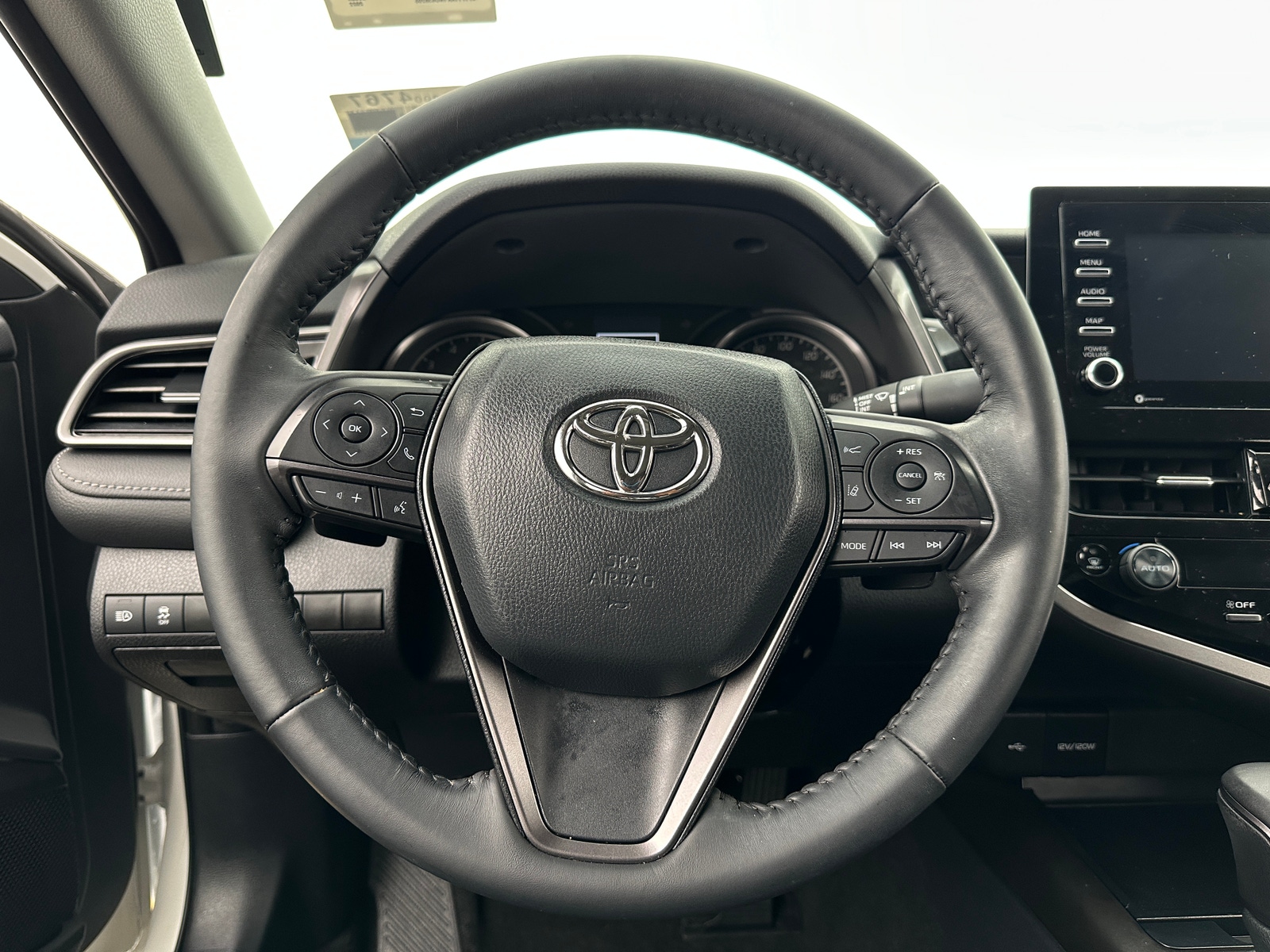 Thumbnail: 2022 Toyota Camry - 5