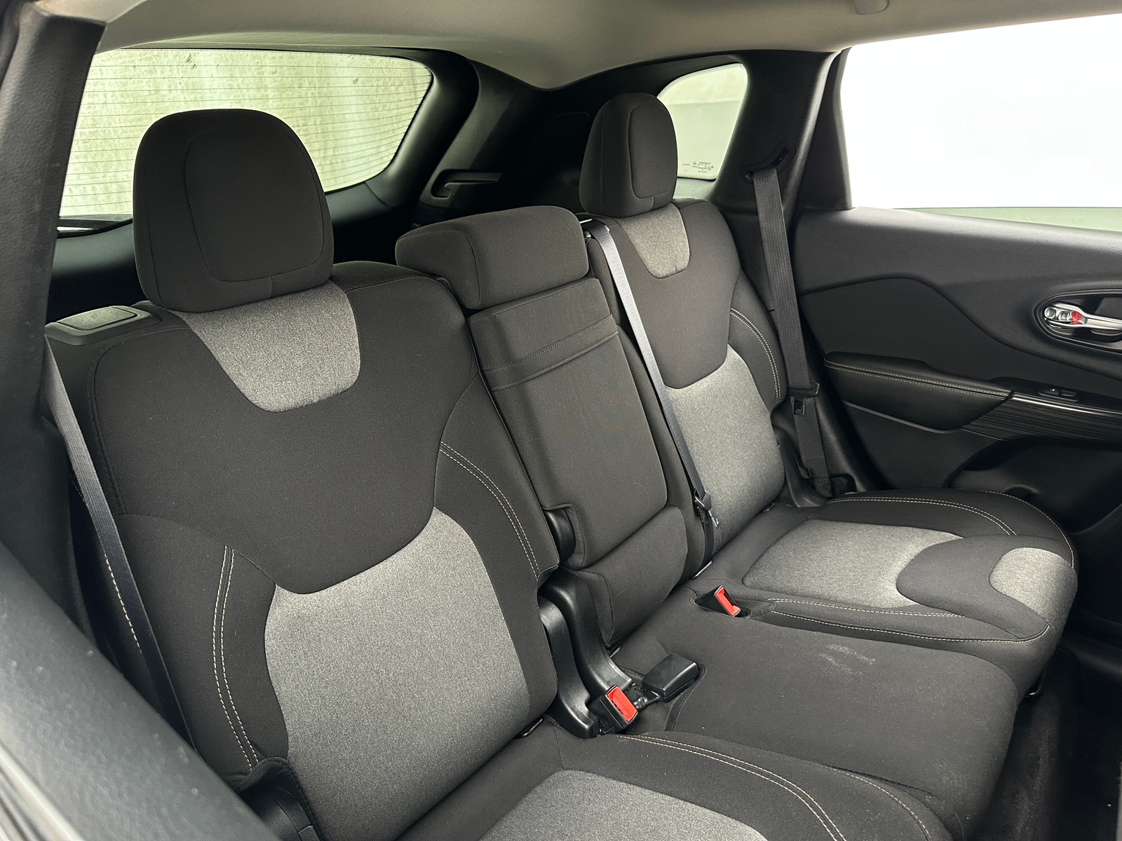 Thumbnail: 2016 Jeep Cherokee - 6