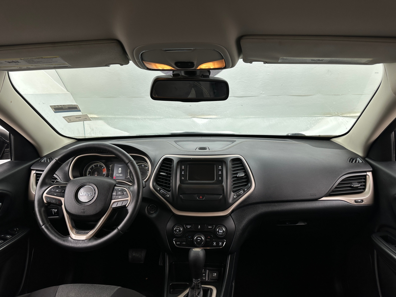 Thumbnail: 2016 Jeep Cherokee - 3