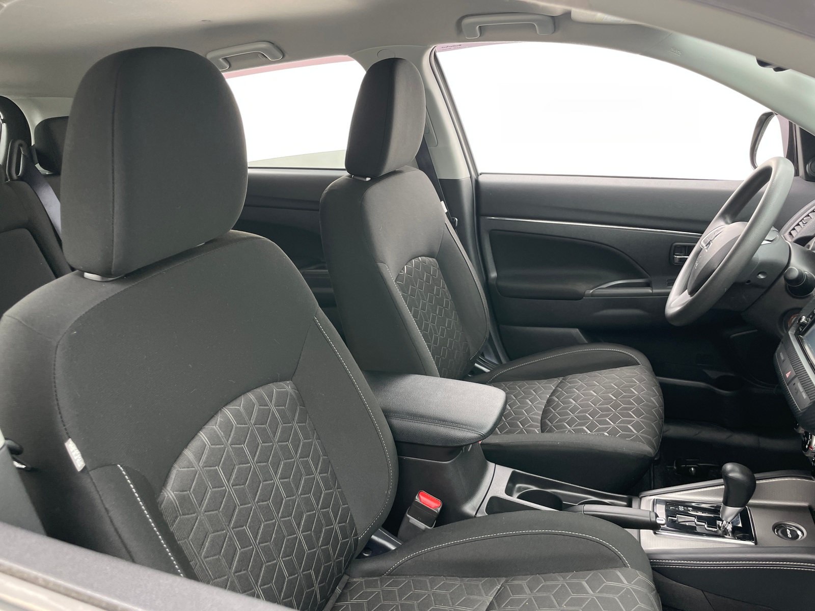 Thumbnail: 2022 Mitsubishi Outlander Sport - 2