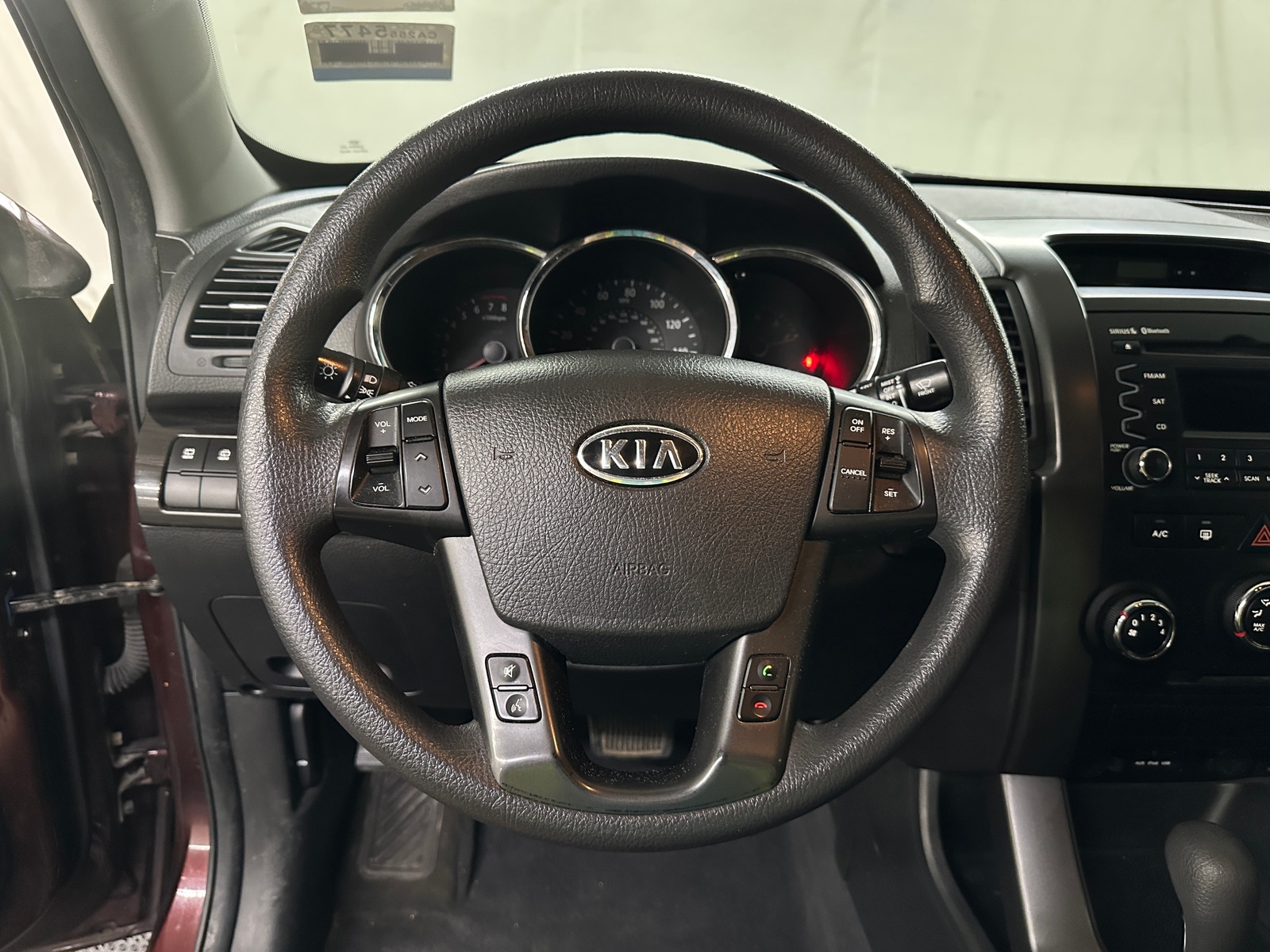 Thumbnail: 2013 Kia Sorento - 5