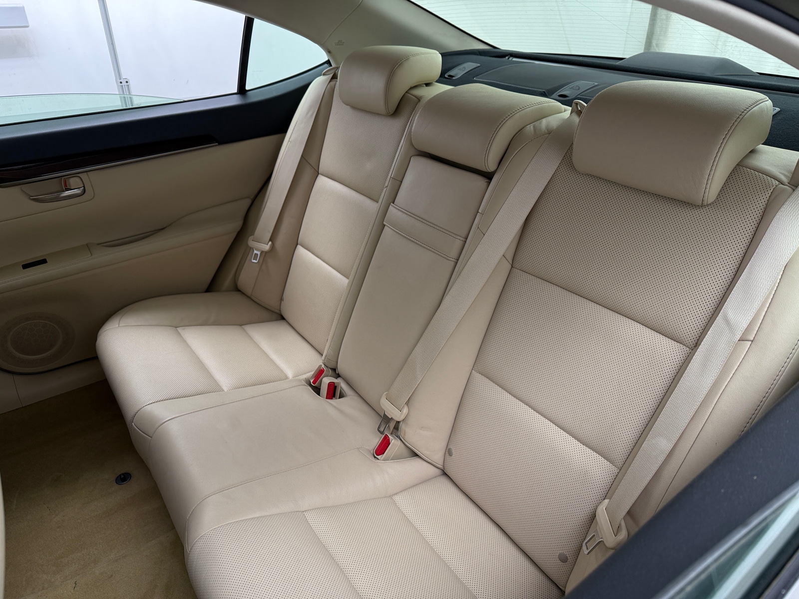 Thumbnail: 2013 Lexus ES - 5