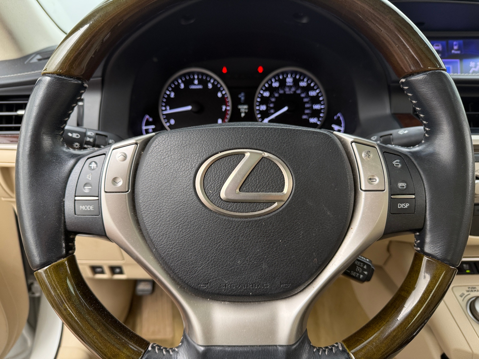 Thumbnail: 2013 Lexus ES - 4