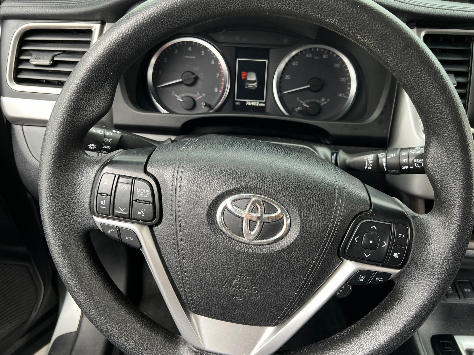 Thumbnail: 2019 Toyota Highlander - 5