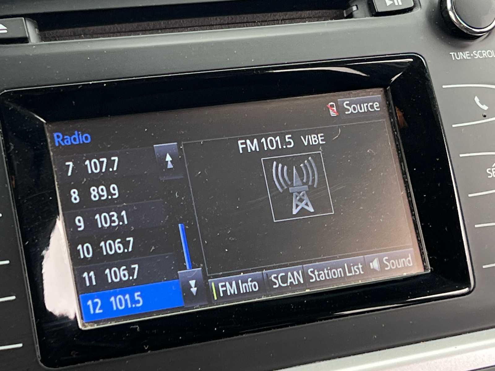 Thumbnail: 2019 Toyota Highlander - 4