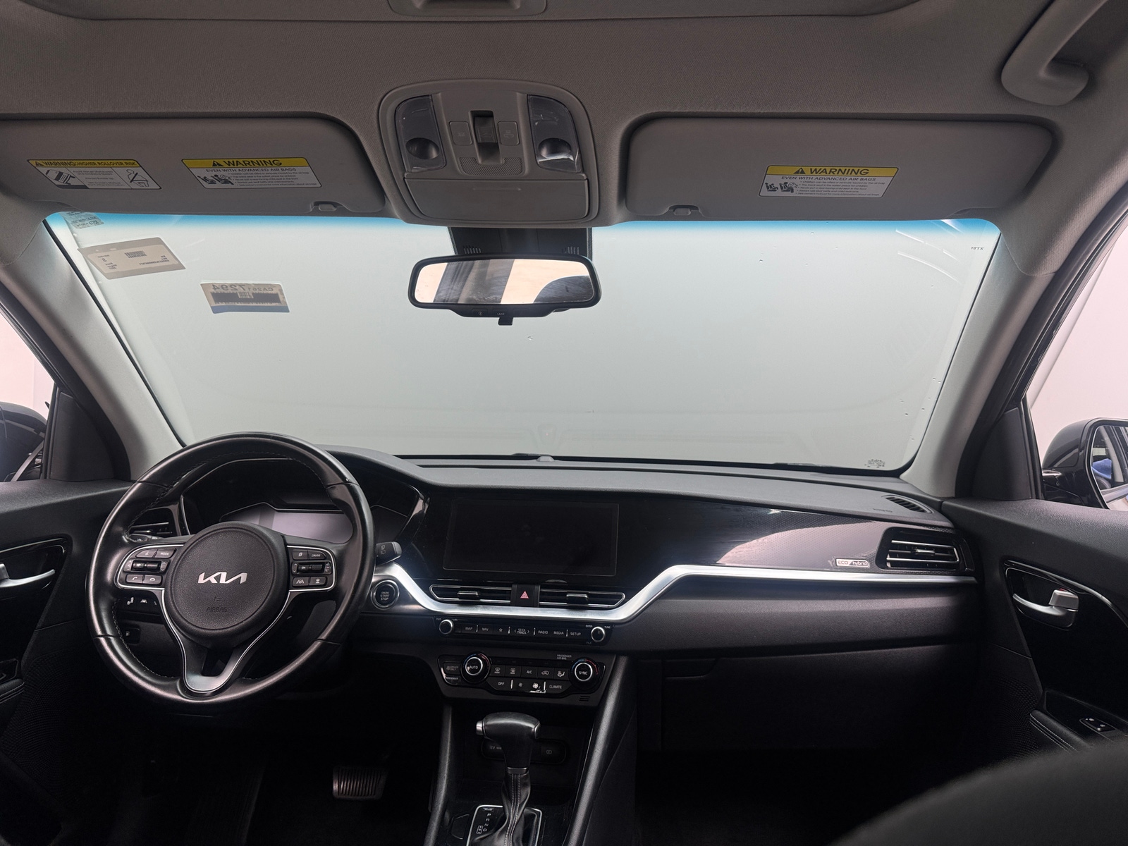 Thumbnail: 2022 Kia Niro - 2