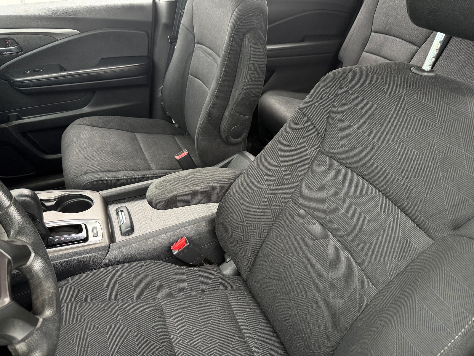 Thumbnail: 2019 Honda Pilot - 2