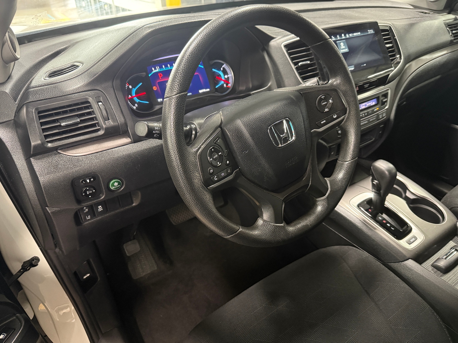 Thumbnail: 2019 Honda Pilot - 3