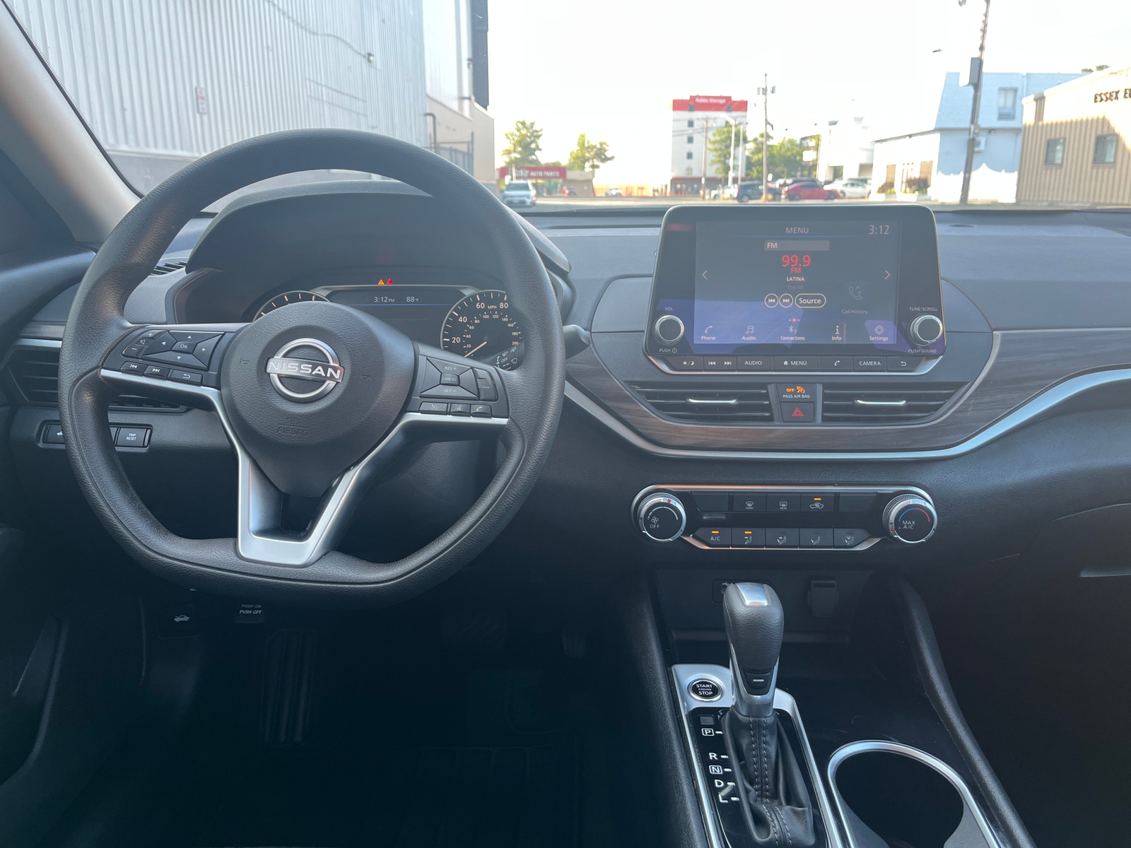 Thumbnail: 2024 Nissan Altima - 3