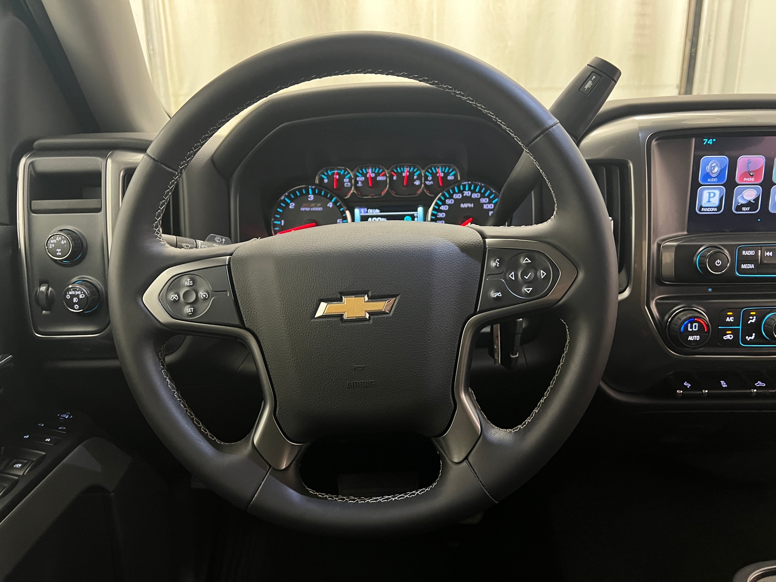 Thumbnail: 2015 Chevrolet Silverado 1500 - 5
