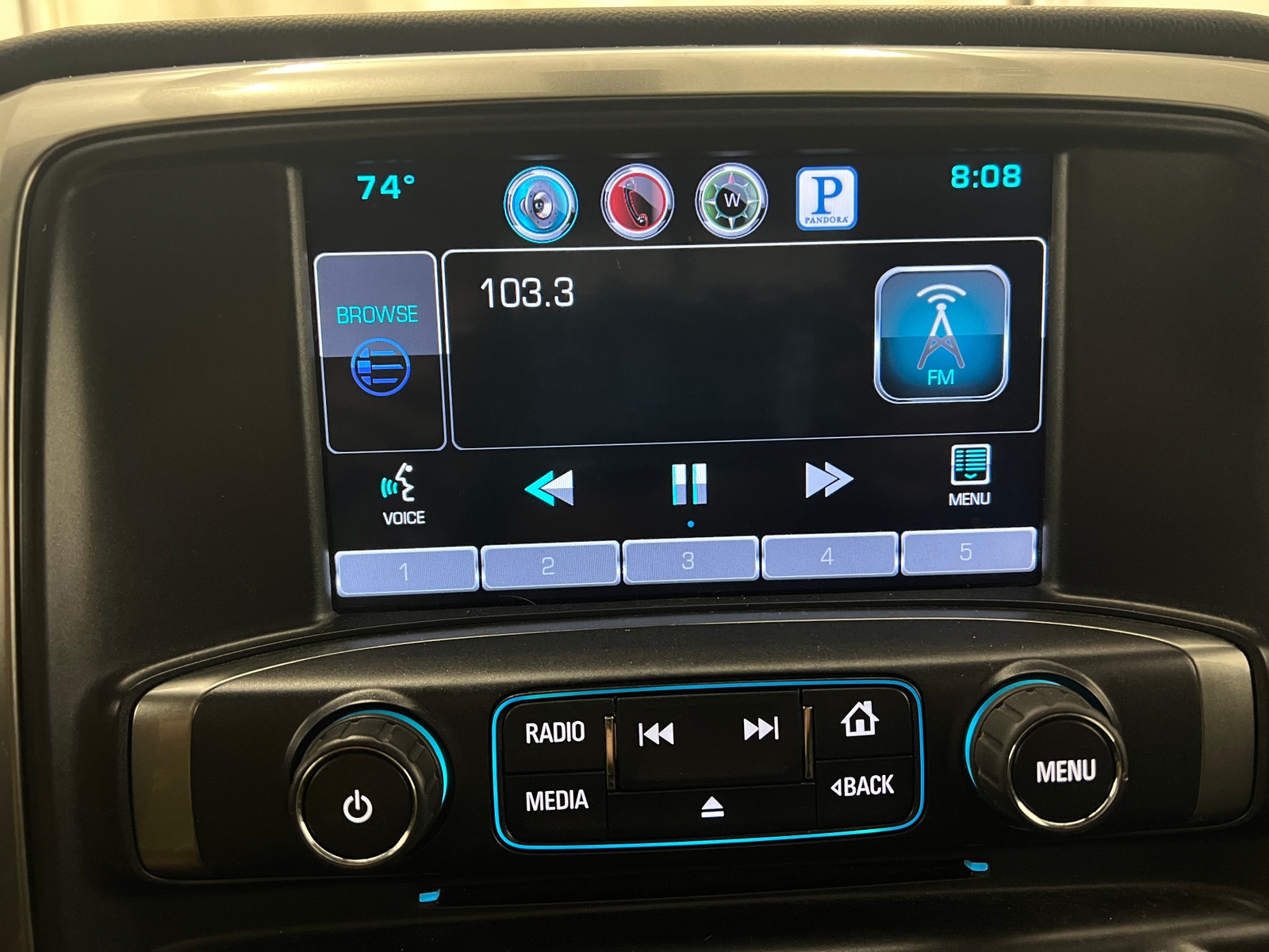 Thumbnail: 2015 Chevrolet Silverado 1500 - 4
