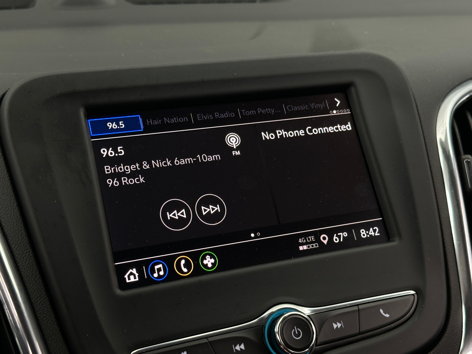 Thumbnail: 2023 Chevrolet Equinox - 4