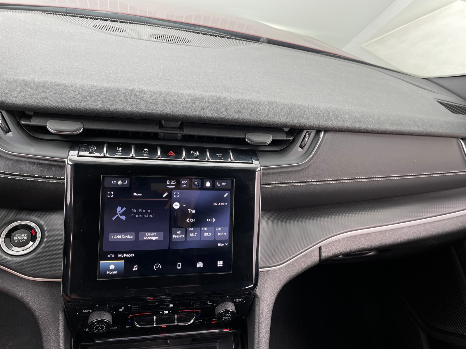 Thumbnail: 2023 Jeep Grand Cherokee - 3