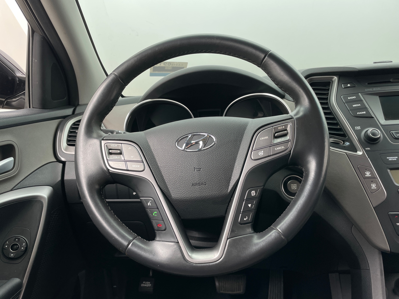 Thumbnail: 2015 Hyundai Santa Fe - 4