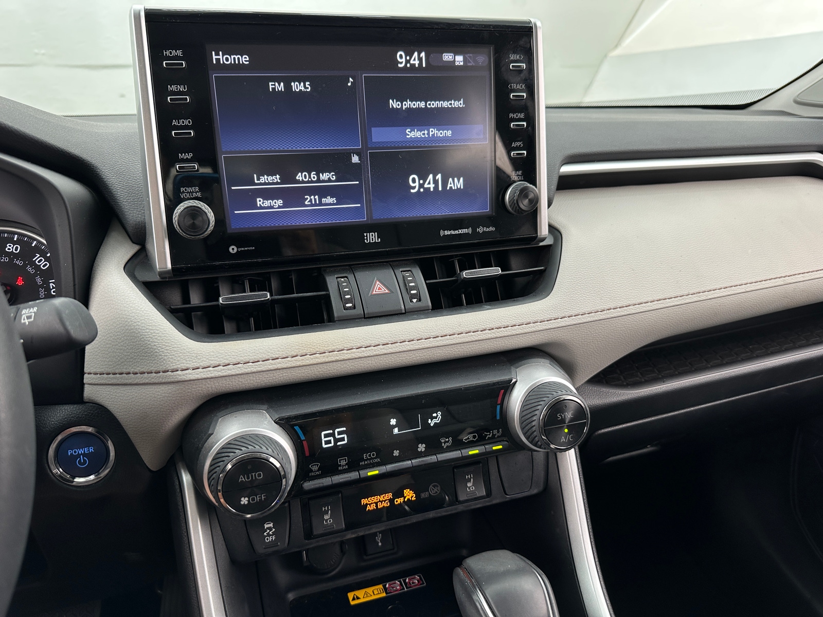 Thumbnail: 2022 Toyota RAV4 - 3
