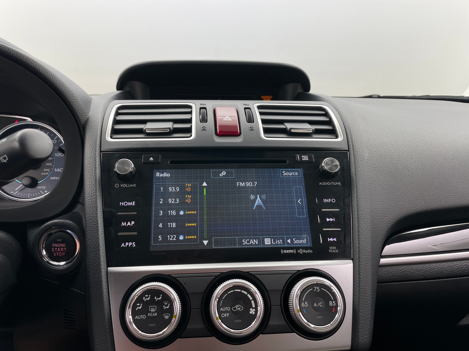 Thumbnail: 2016 Subaru Crosstrek - 3