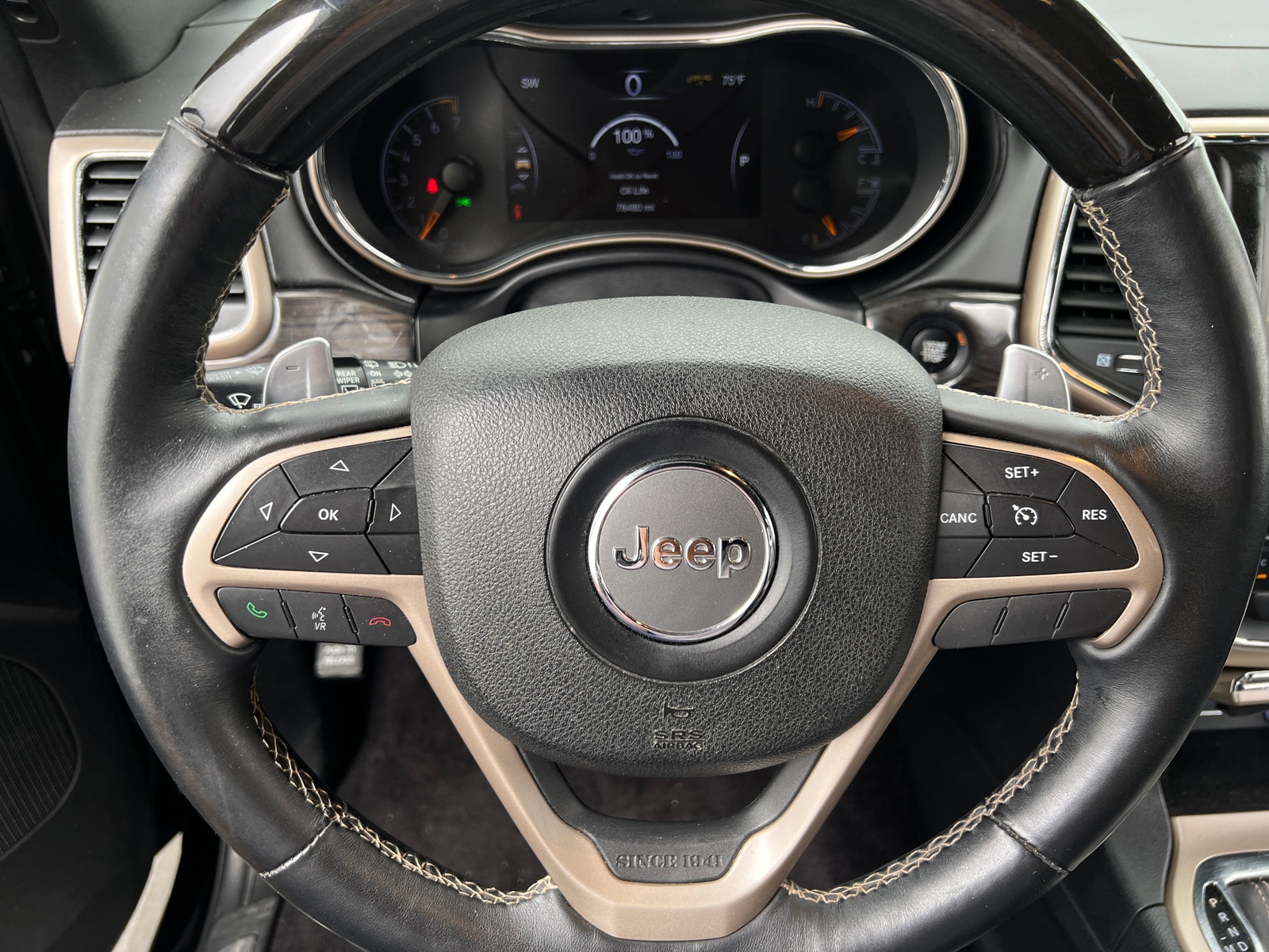 Thumbnail: 2017 Jeep Grand Cherokee - 4