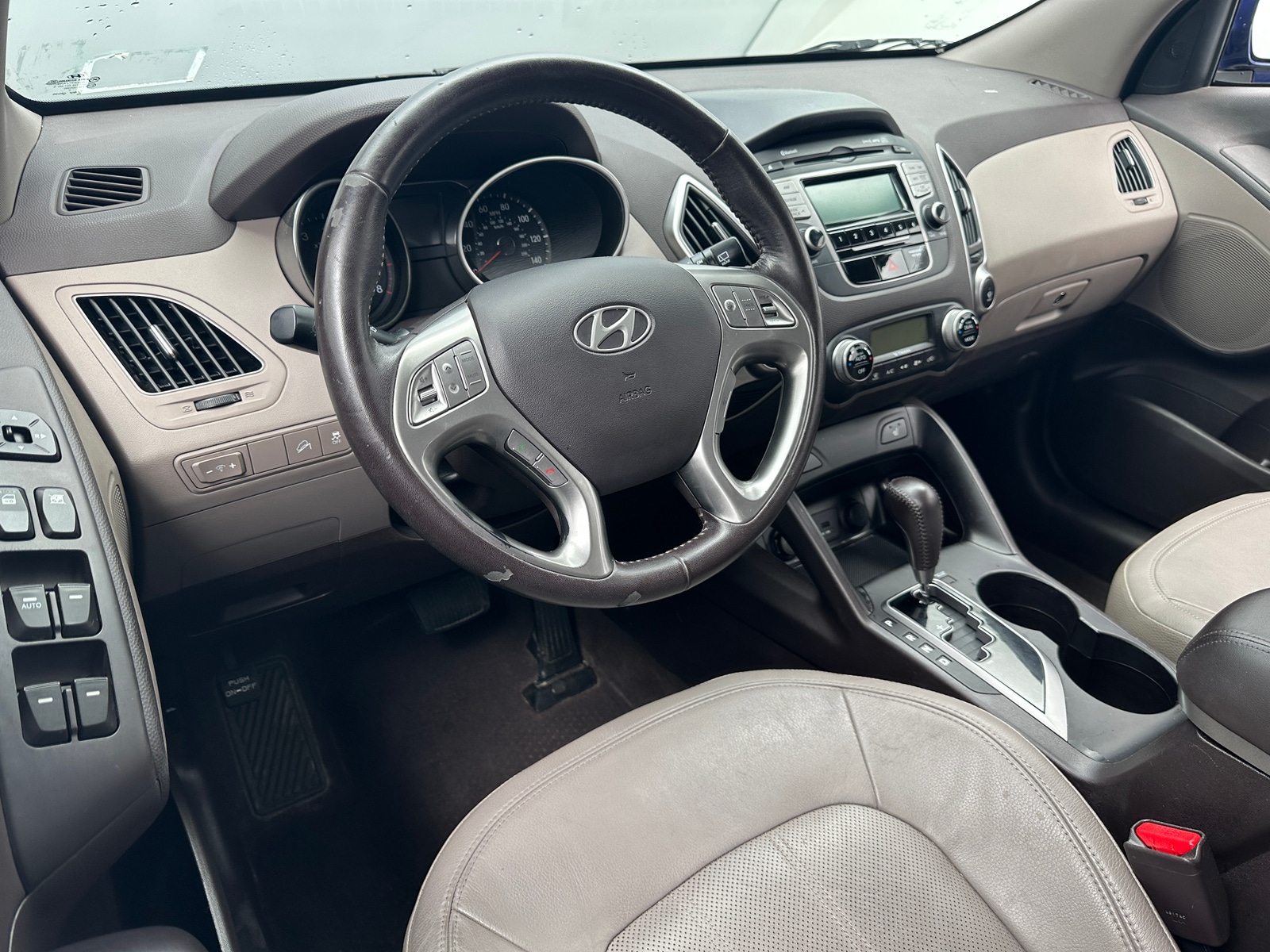 Thumbnail: 2011 Hyundai Tucson - 2