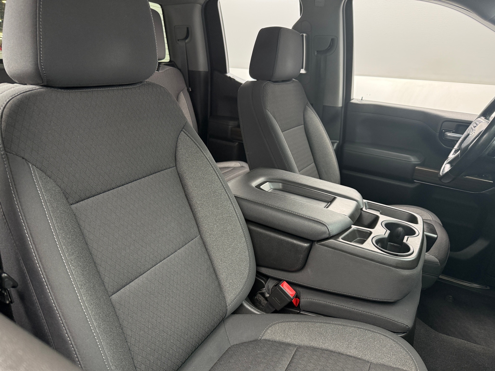 Thumbnail: 2020 Chevrolet Silverado 1500 - 2