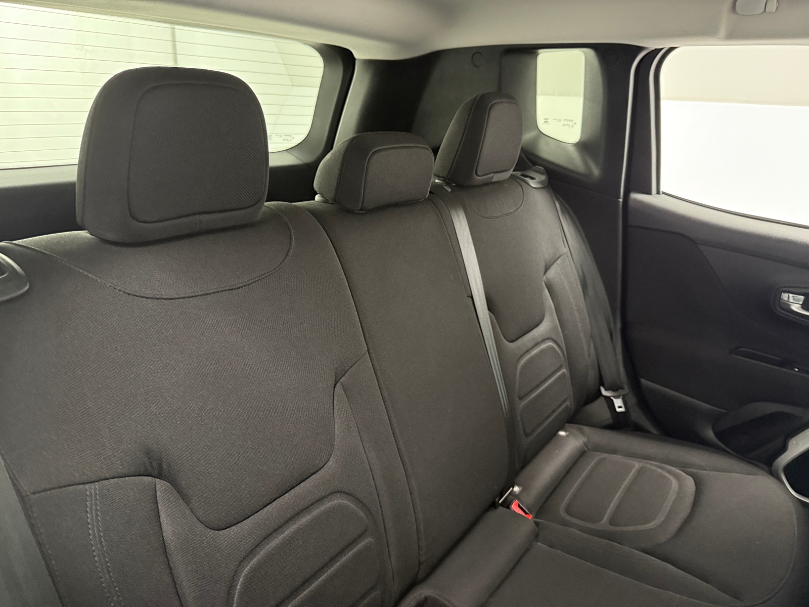 Thumbnail: 2018 Jeep Renegade - 6