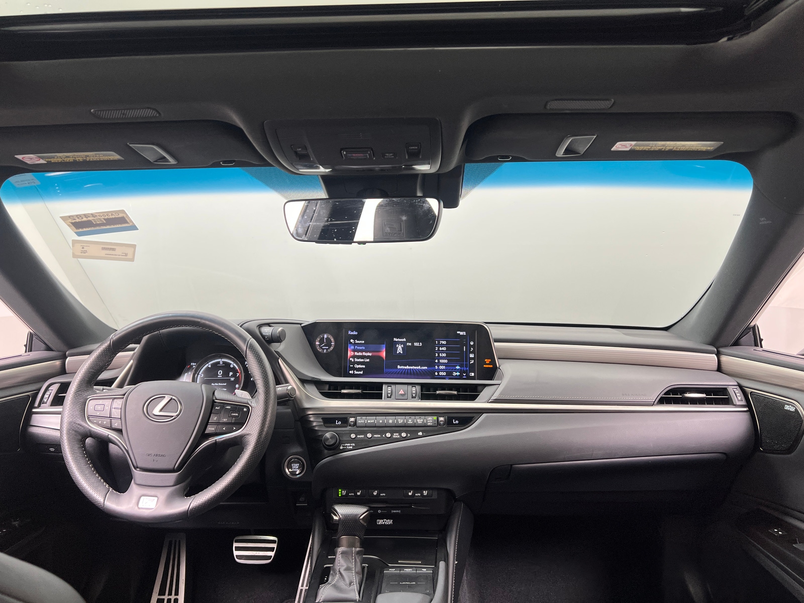 Thumbnail: 2019 Lexus ES - 3