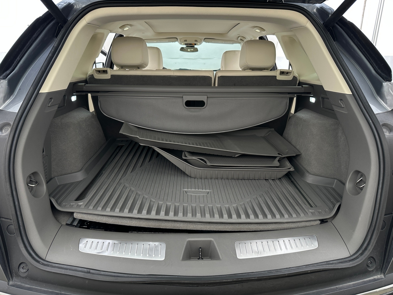 Thumbnail: 2022 Cadillac XT5 - 6