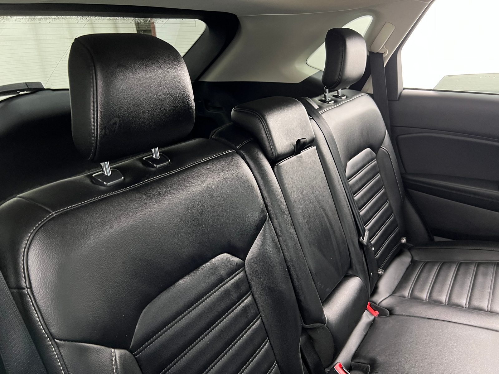 Thumbnail: 2019 Ford Edge - 6