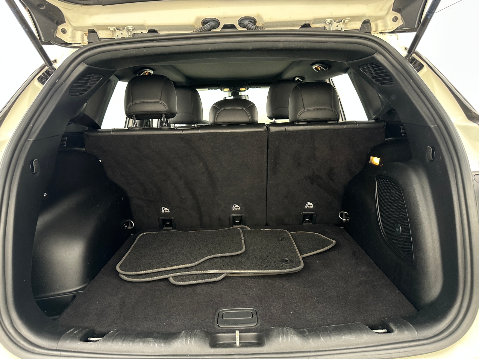 Thumbnail: 2021 Jeep Compass - 6