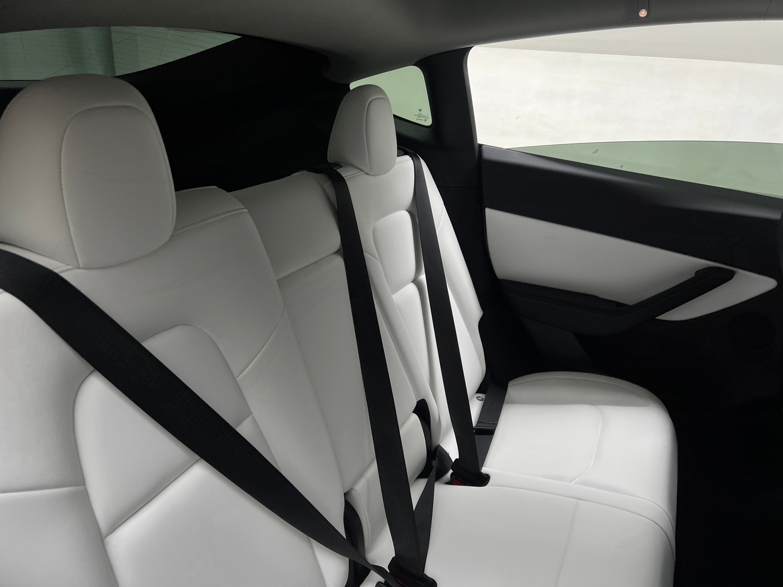Thumbnail: 2022 Tesla Model Y - 5