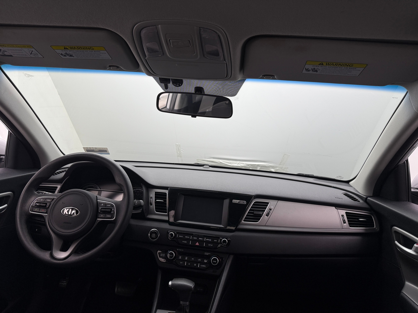 Thumbnail: 2018 Kia Niro - 3