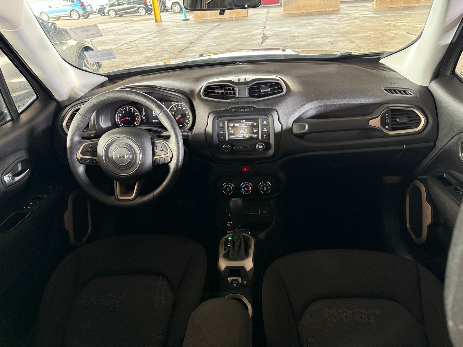 Thumbnail: 2017 Jeep Renegade - 3