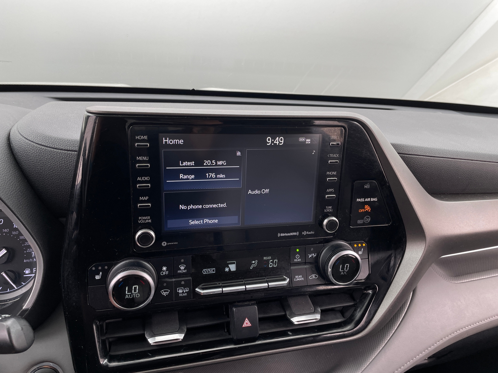 Thumbnail: 2020 Toyota Highlander - 3