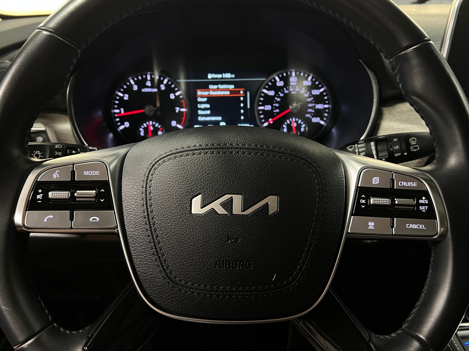 Thumbnail: 2022 Kia Telluride - 4