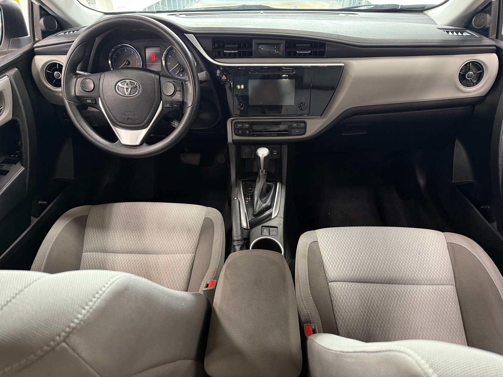 Thumbnail: 2018 Toyota Corolla - 3