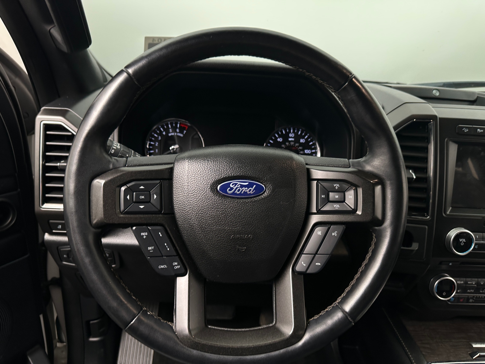 Thumbnail: 2018 Ford Expedition - 4