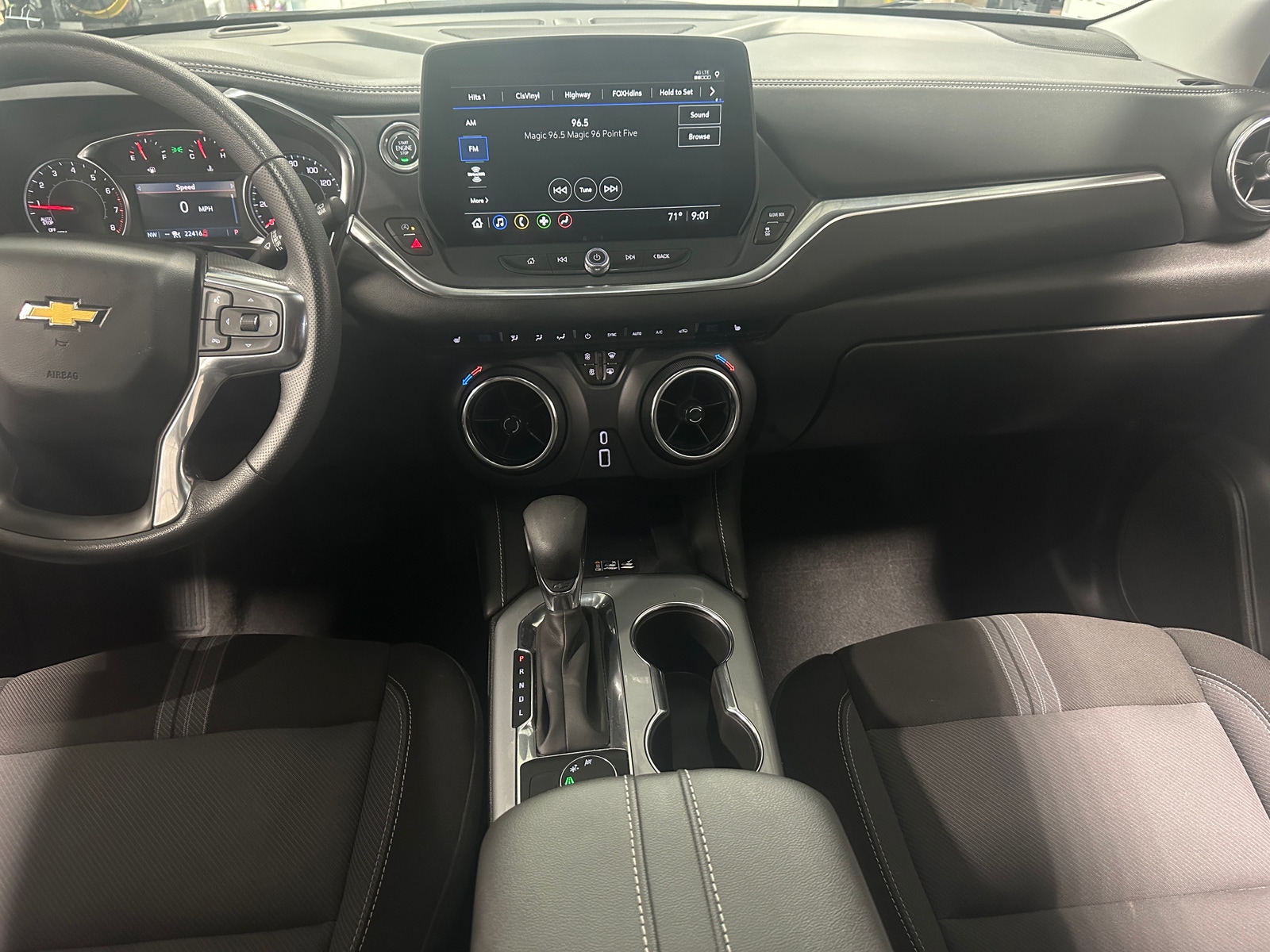 Thumbnail: 2023 Chevrolet Blazer - 3