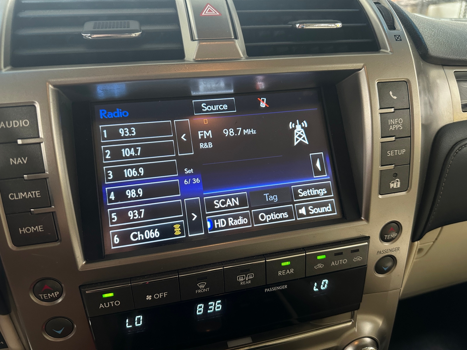 Thumbnail: 2021 Lexus GX - 3