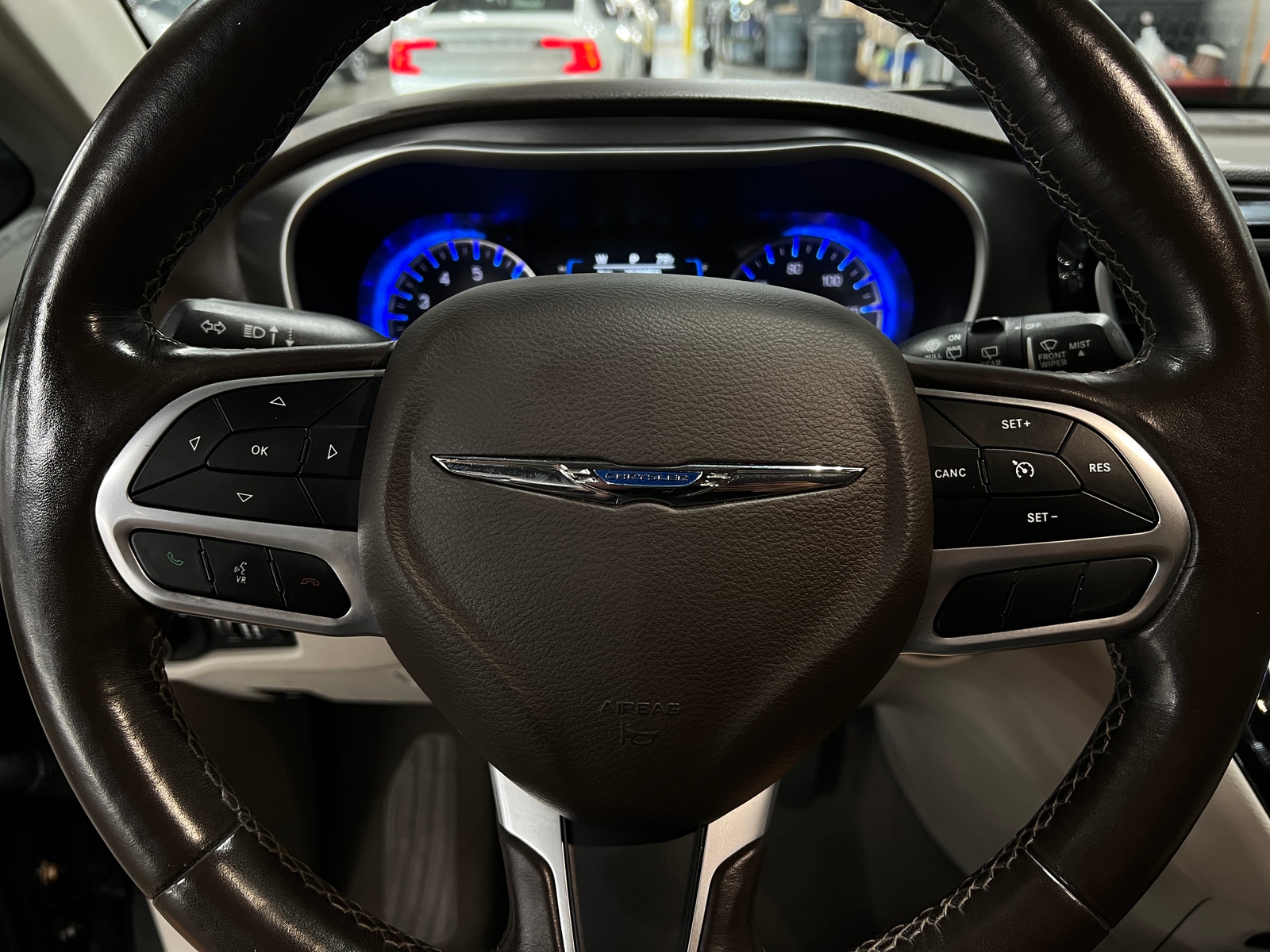 Thumbnail: 2019 Chrysler Pacifica - 5