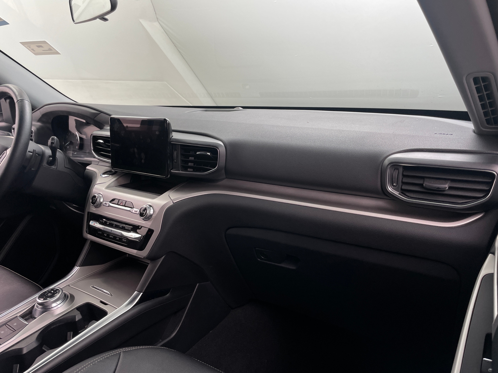 Thumbnail: 2021 Ford Explorer - 3