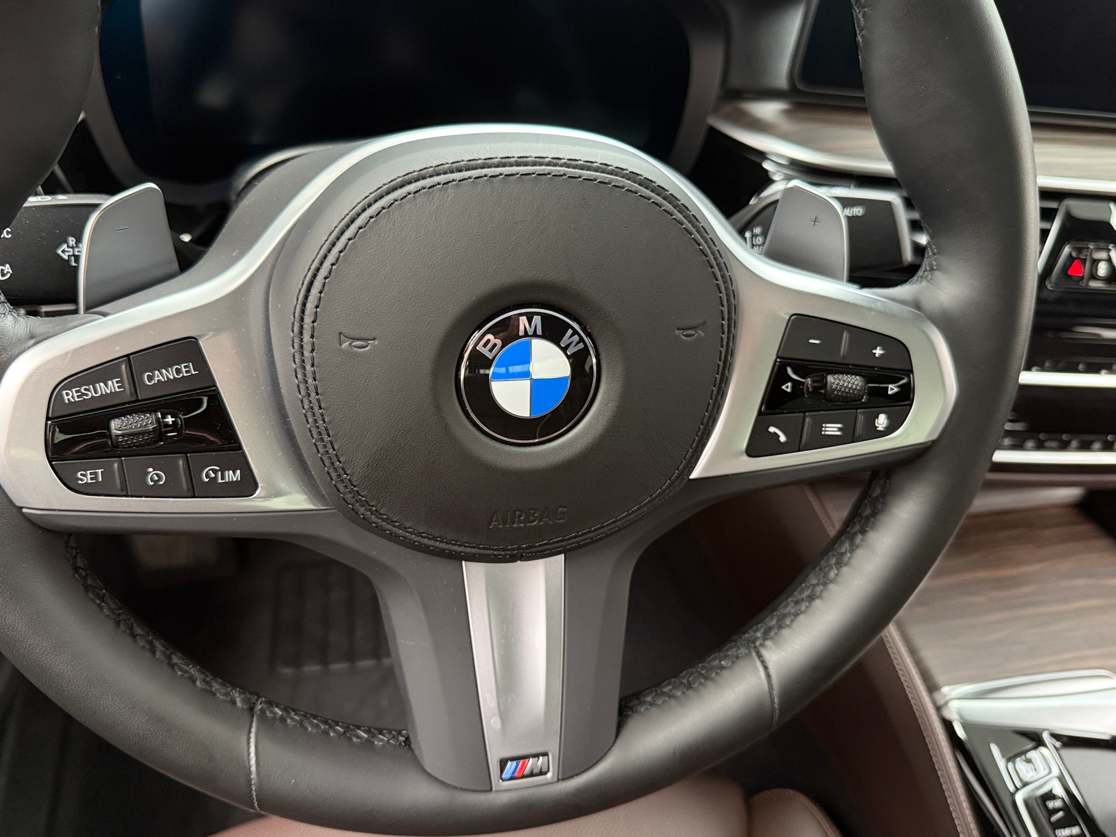 Thumbnail: 2022 BMW 5 Series - 4